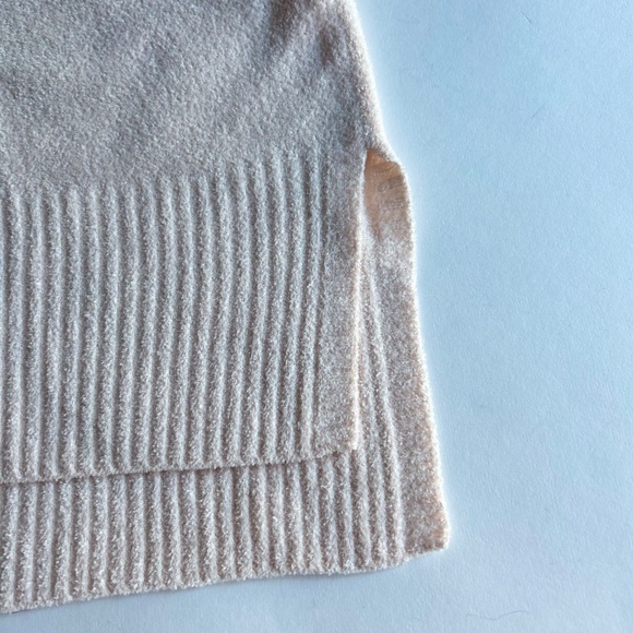 New Barefoot Dreams Light Pink Nylon Viscose High Low Tunic size L - Picture 14 of 14